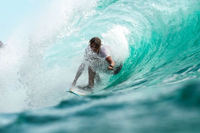 7 Surfing Tips for Beginners